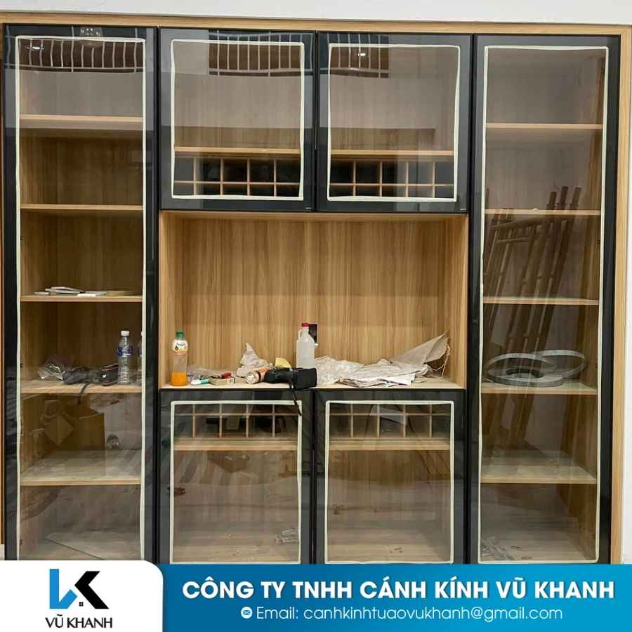 CÁNH KÍNH TỦ ÁO VŨ KHANH