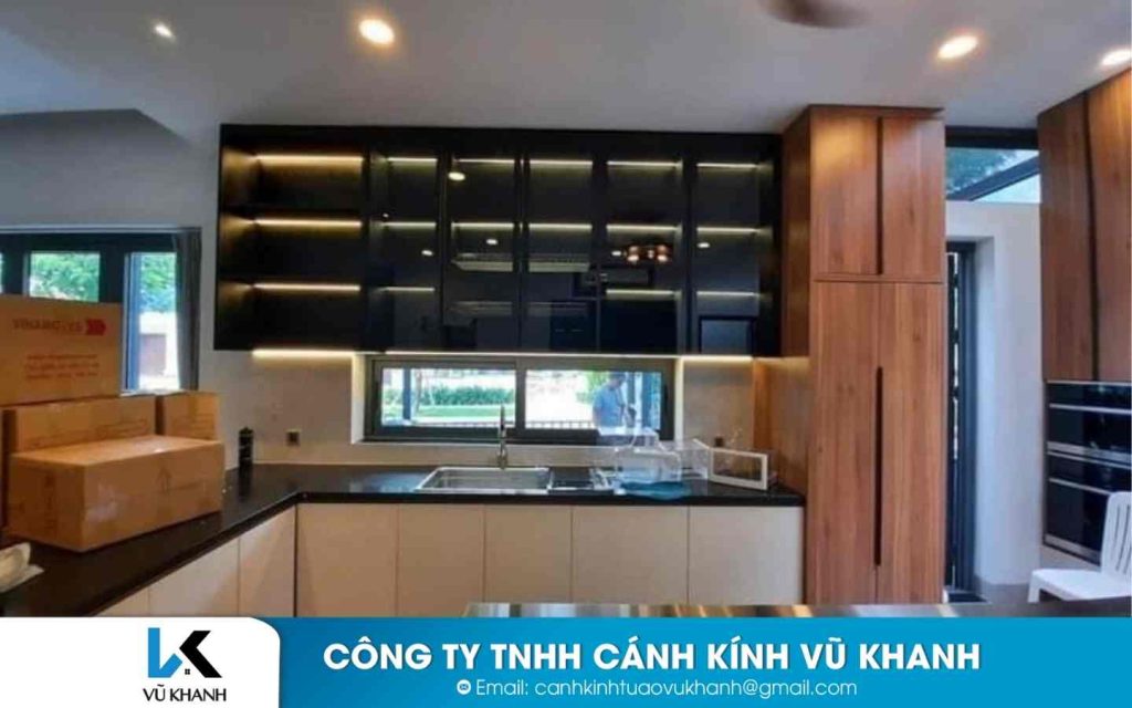 CÁNH KÍNH TỦ ÁO VŨ KHANH