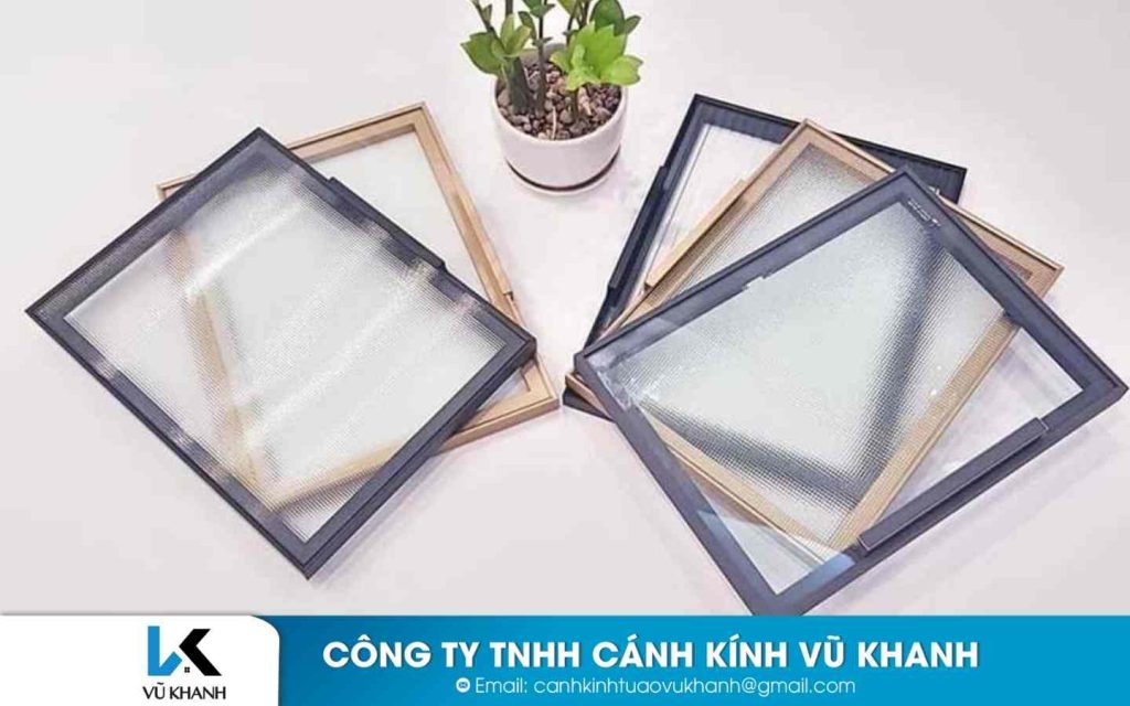 CÁNH KÍNH TỦ ÁO VŨ KHANH